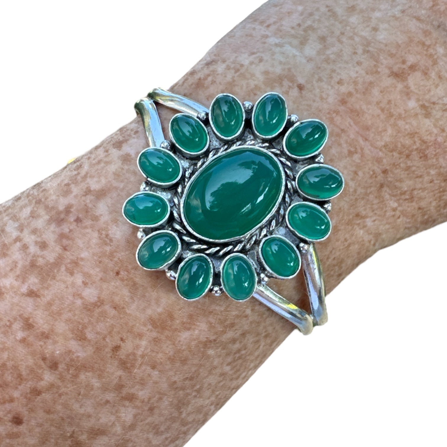 Green Onyx Flower Solid 925 Sterling Silver Cuff Bracelet