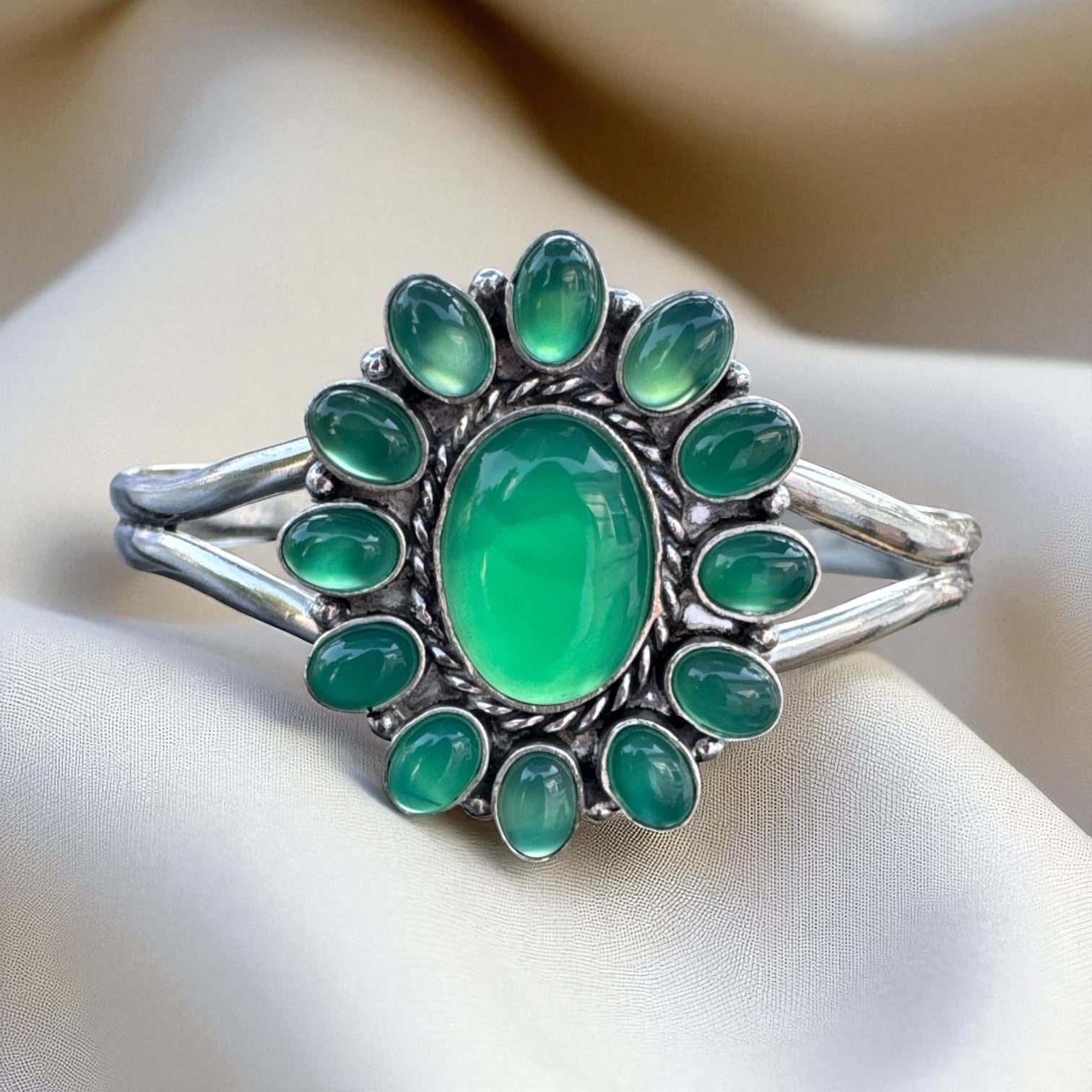 Green Onyx Flower Solid 925 Sterling Silver Cuff Bracelet